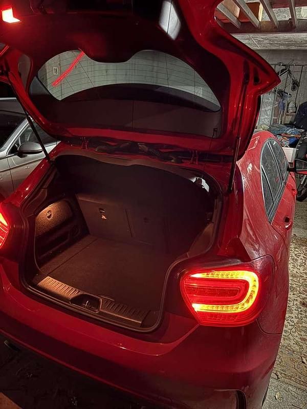 Gebraucht Mercedes A200 156 PS (114 kW) 2014 Rot Kleinwagen