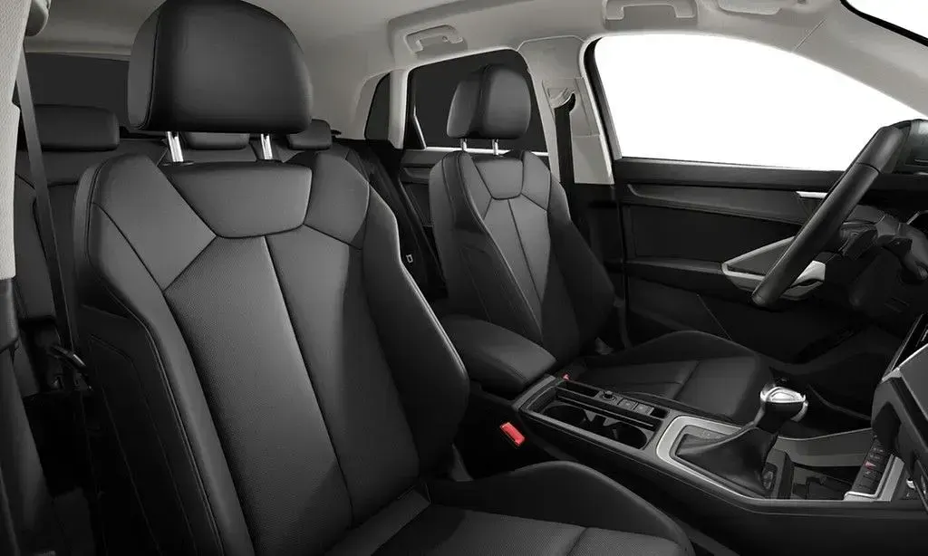 Gebraucht Audi Q3 Advanced 150 PS (110 kW) 2025 Chronosgrau metallic SUV