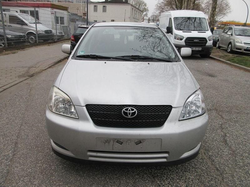 Gebraucht Toyota Corolla 110 PS (80 kW) 2002 Silber Limousine