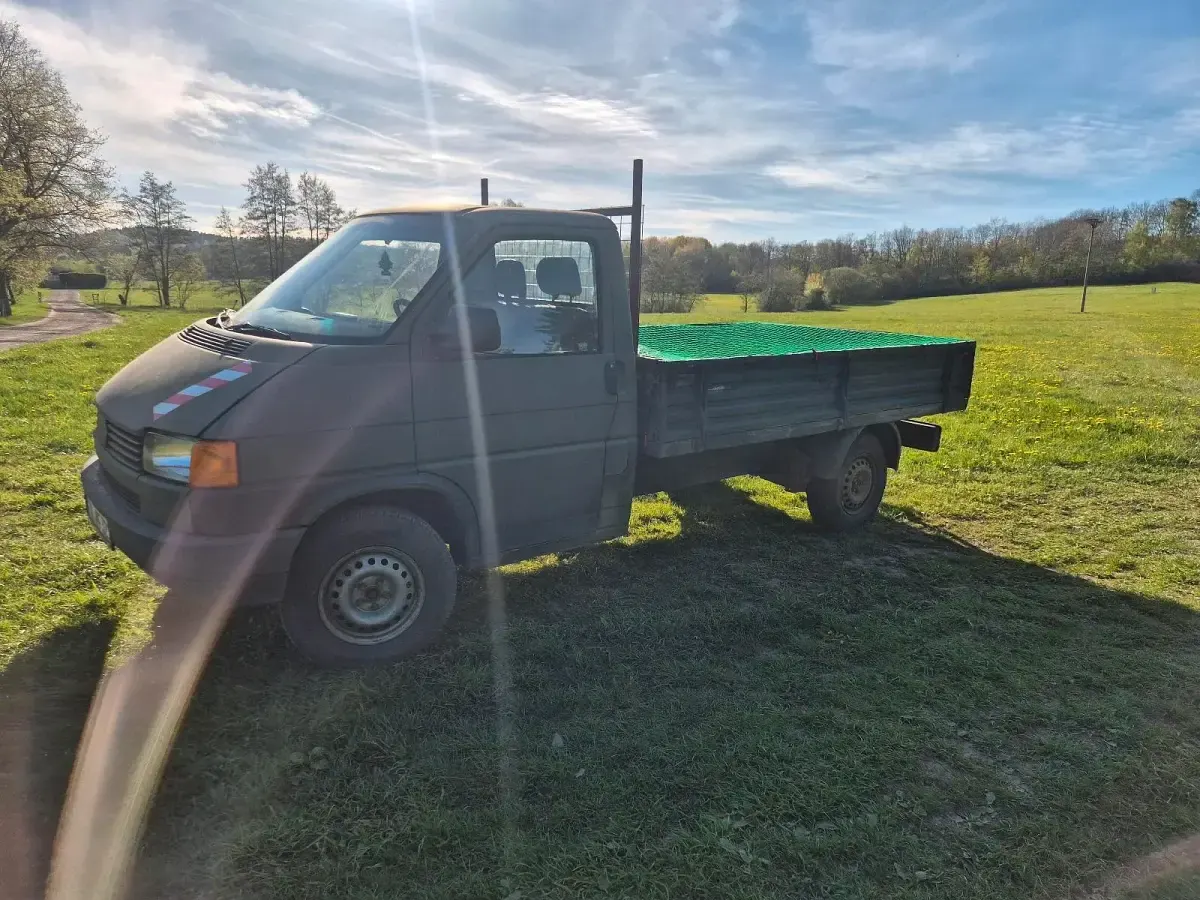 Gebraucht VW T4 60 PS (44 kW) 1992 Grün Van