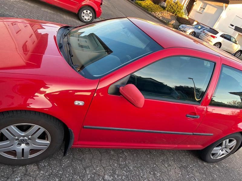 Gebraucht VW Golf 75 PS (55 kW) 2000 Rot Coupé