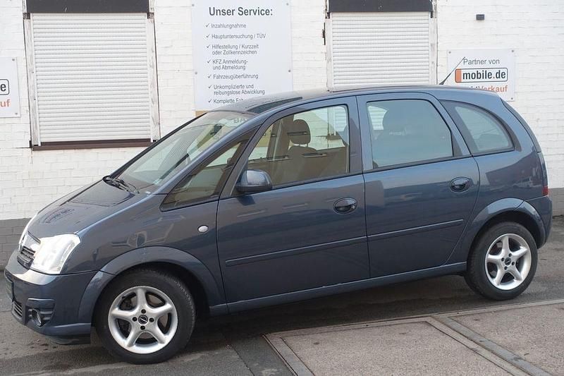 Gebraucht Opel Meriva Edition 105 PS (77 kW) 2006 Metro m2 Van / Kleinbus