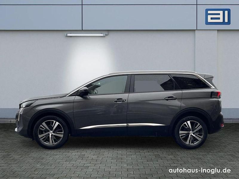 Gebraucht Peugeot 5008 Allure 131 PS (96 kW) 2024 Grau SUV