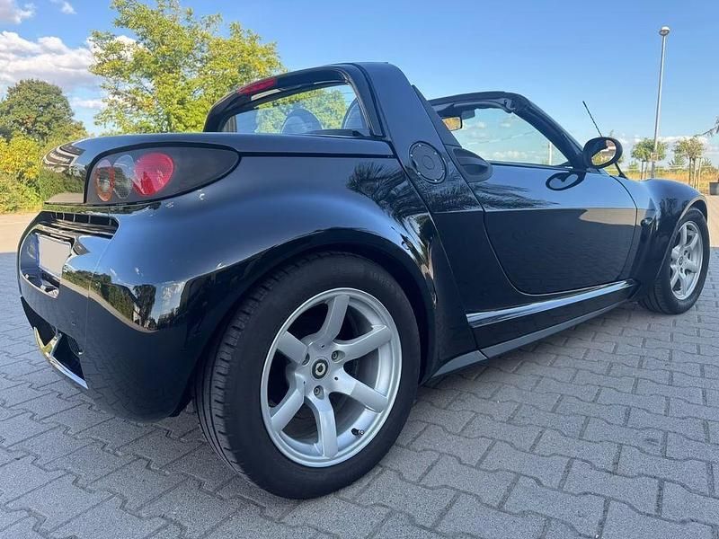 Second-hand Smart Roadster 101 CP (74 kW) 2003 Negru Cabrio
