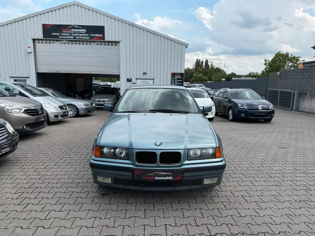 Gebraucht BMW 323 Basis 170 PS (125 kW) 1996 Grün Limousine