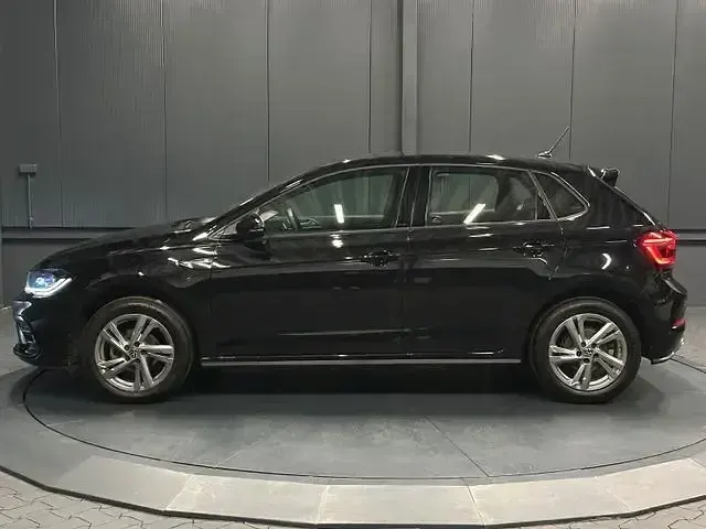 Gebraucht VW Polo IQ Drive 95 PS (69 kW) 2024 Schwarz Kleinwagen