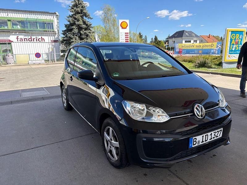 Second-hand VW up! 60 CP (44 kW) 2019 Negru Hatchback