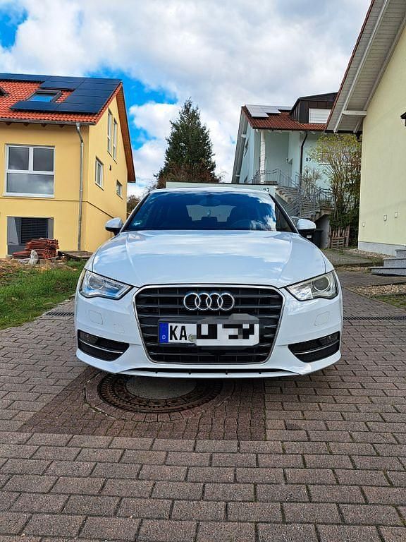 Gebraucht Audi A3 S-Line 179 PS (131 kW) 2013 Weiß Limousine