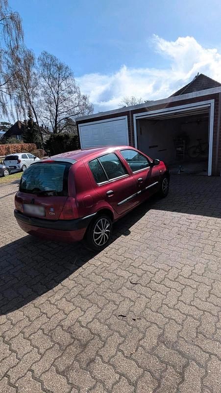 Gebraucht Renault Clio II 50 PS (36 kW) 1999 Rot Kleinwagen