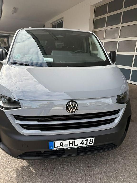 Gebraucht VW T7 150 PS (110 kW) 2025 Grau Van