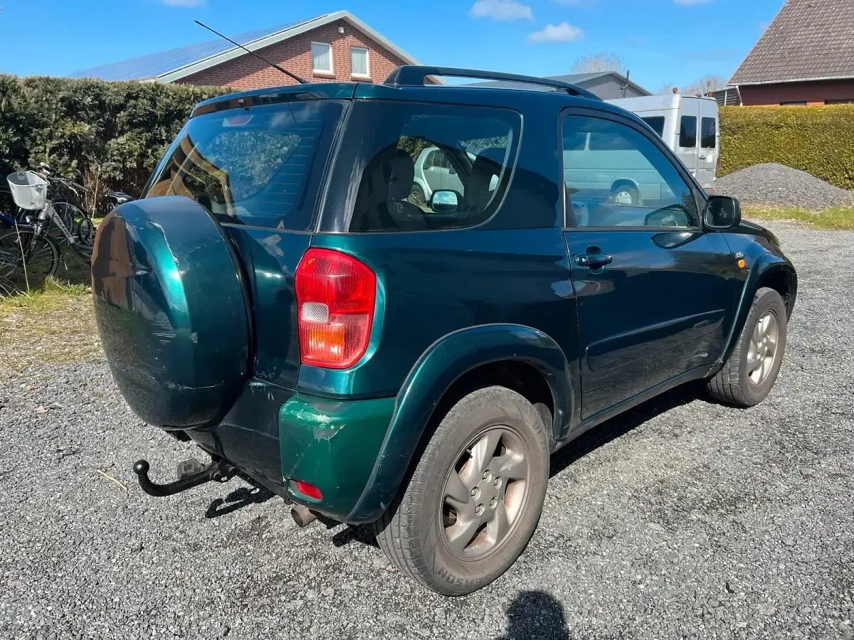 Gebraucht Toyota RAV4 116 PS (85 kW) 2002 Grün SUV