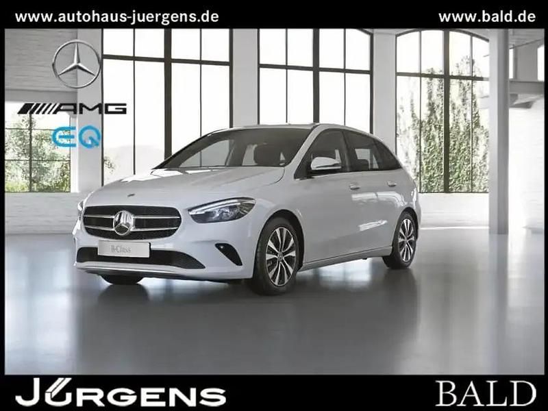 Gebraucht Mercedes E250 Style 160 PS (117 kW) 2022 Unilack polarweiß Kombi
