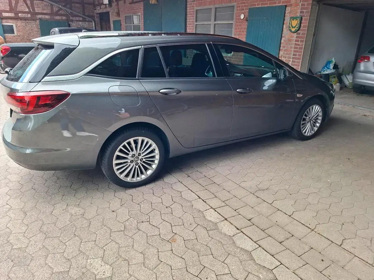 Gebraucht Opel Astra 150 PS (110 kW) 2018 Grau Kombi