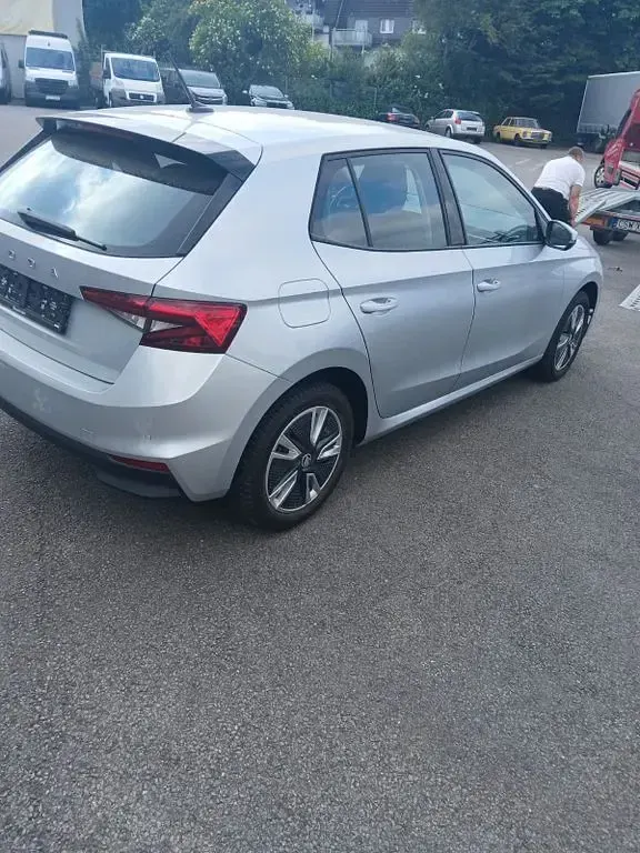 Gebraucht Skoda Fabia Selection 150 PS (110 kW) 2024 Silber Kleinwagen
