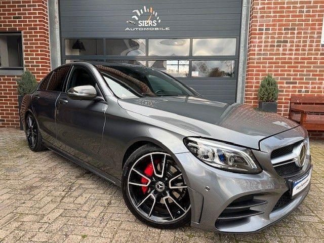Grau Gebraucht 2018 Mercedes C200 AMG Limousine | 21.450 € (Teuer) - Bild 1/4