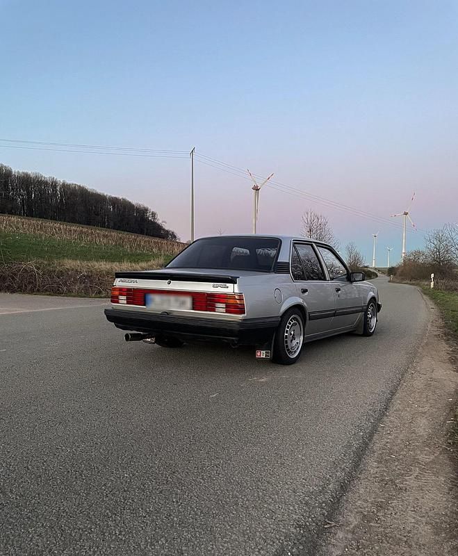 Gebraucht Opel Ascona 75 PS (55 kW) 1985 Silber Limousine