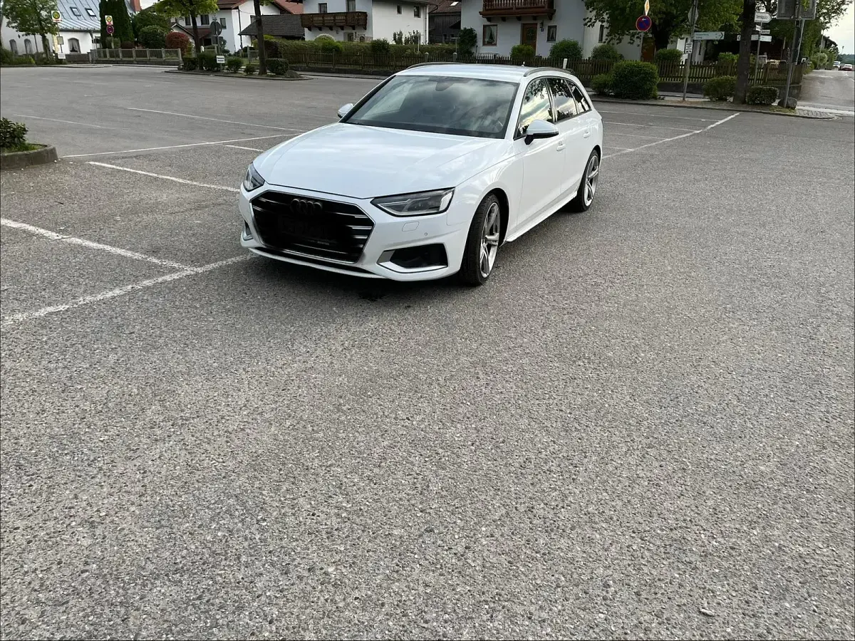 Gebraucht Audi A4 Advanced 286 PS (210 kW) 2021 Weiß Kombi