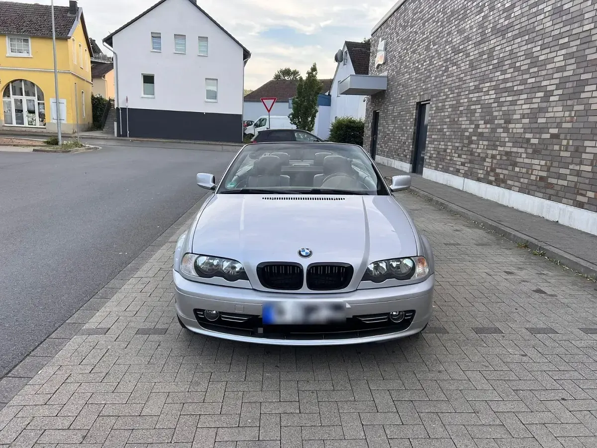 Gebraucht BMW 330 Cabriolet 231 PS (169 kW) 2001 Silber Cabrio