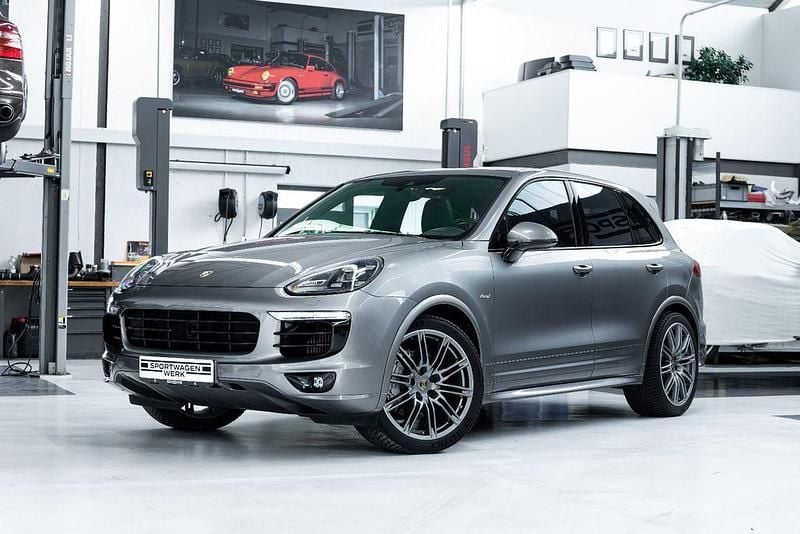 Grau Gebraucht 2015 Porsche Cayenne S SUV | 39.890 € - Bild 1/4