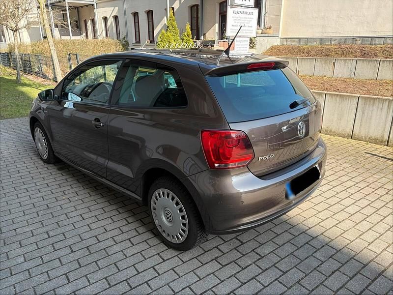 Gebraucht VW Polo Match 69 PS (50 kW) 2012 Braun Kleinwagen
