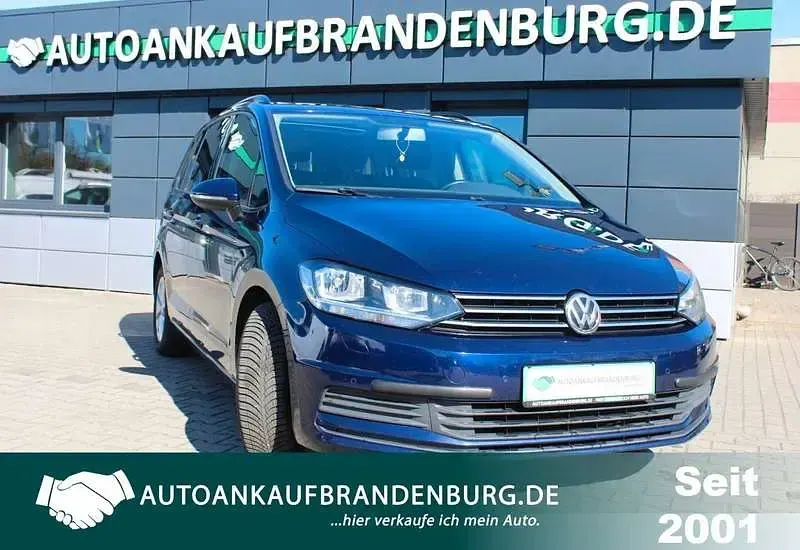 Gebraucht VW Touran Comfortline 150 PS (110 kW) 2016 Blau Van / Kleinbus