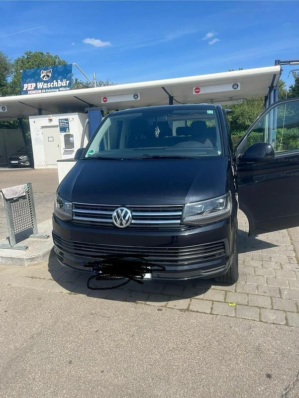 Schwarz Gebraucht 2019 VW Caravelle Van / Kleinbus | 29.999 € (Guter Preis) - Bild 1/4