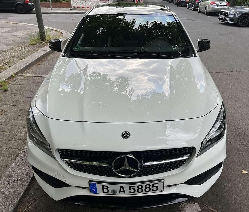 Weiß Gebraucht 2017 Mercedes CLA200 AMG line Coupé | 17.000 € (Fairer Preis) - Bild 1/4