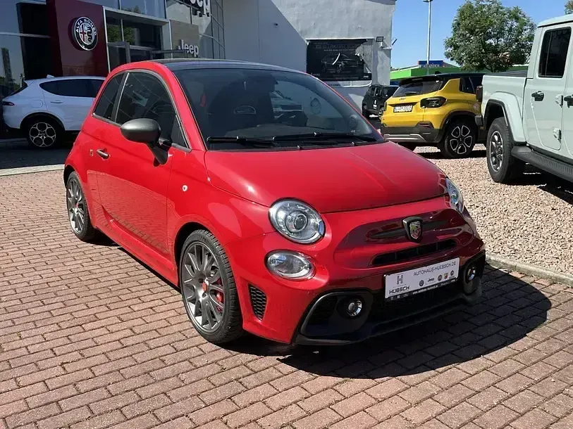 Second-hand Abarth 695 179 CP (131 kW) 2023 Roșu Hatchback