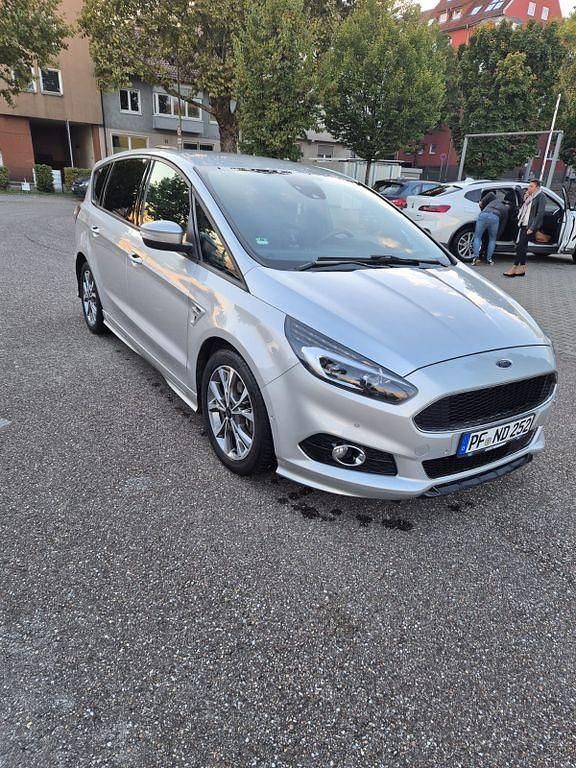 Gebraucht Ford S-MAX ST-Line 241 PS (177 kW) 2018 Silber Van / Kleinbus