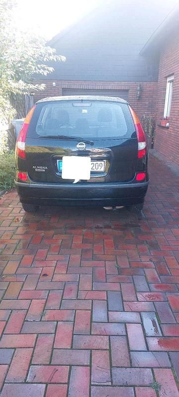 Schwarz Gebraucht 2005 Nissan Almera Tino Van / Kleinbus | 1.500 € (Guter Preis) - Bild 1/4