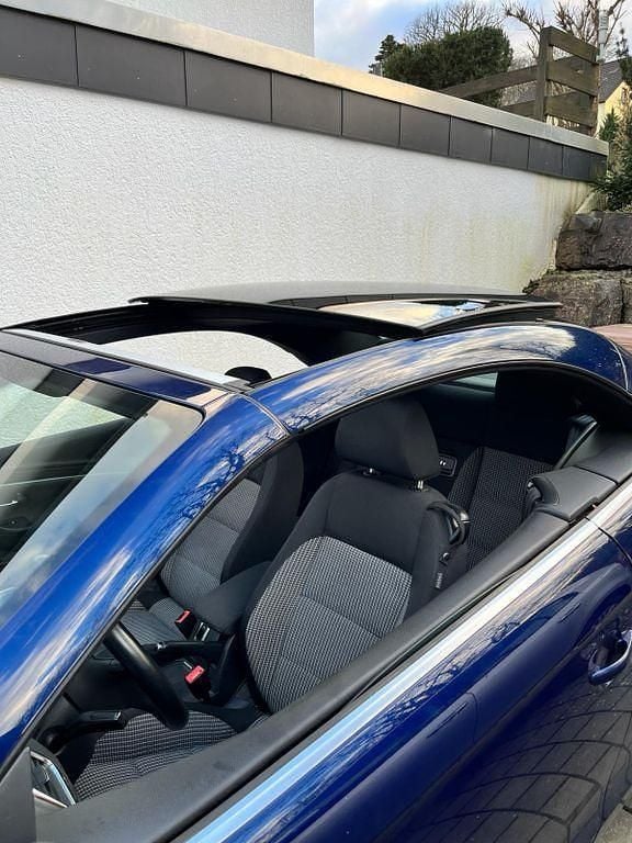 Gebraucht VW Eos 122 PS (89 kW) 2010 Blau Cabrio