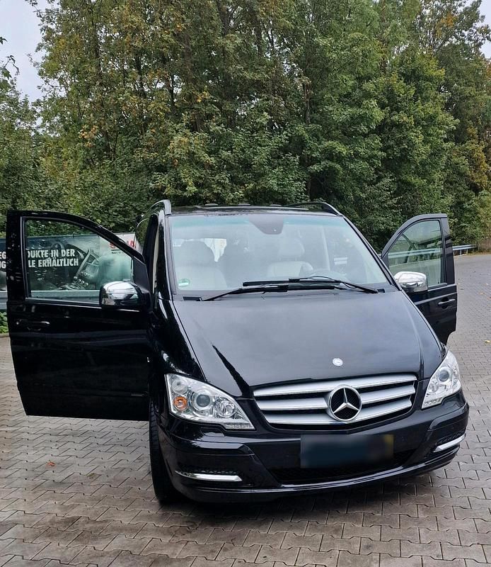 Gebraucht Mercedes Viano 224 PS (164 kW) 2012 Schwarz Van / Kleinbus