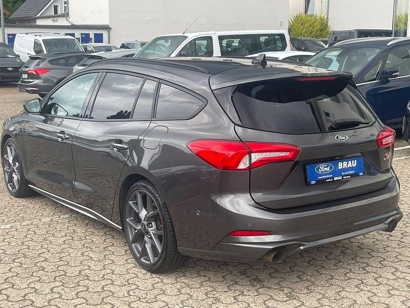 Gebraucht Ford Focus ST 280 PS (205 kW) 2021 Grau Limousine