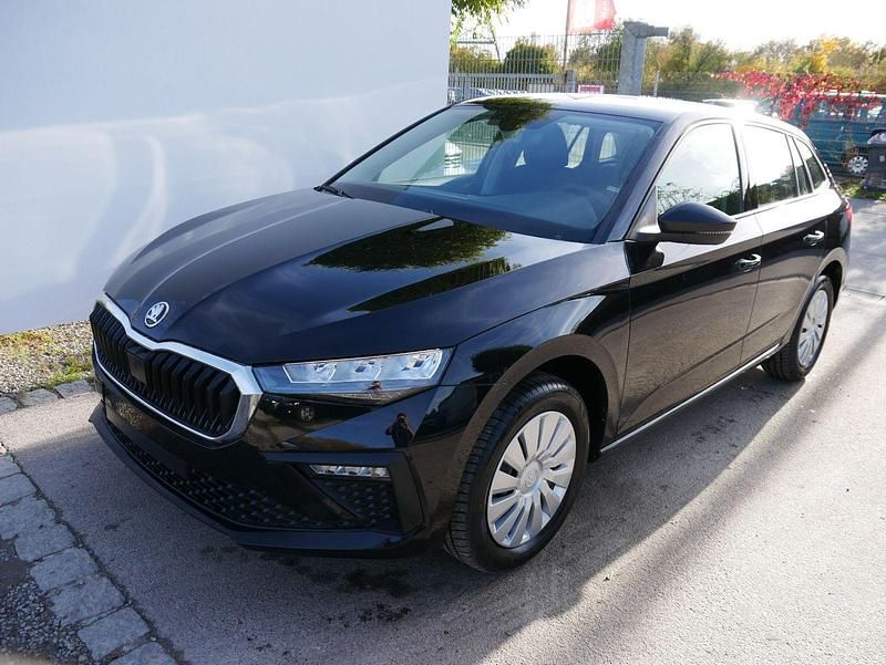 Blackmagic perleffekt Neu 2025 Skoda Scala Selection Kleinwagen | 27.590 € (Fairer Preis) - Bild 1/4