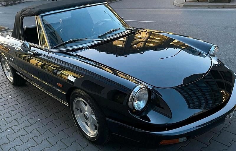 Gebraucht Alfa Romeo Spider 126 PS (92 kW) 1993 Schwarz Cabrio