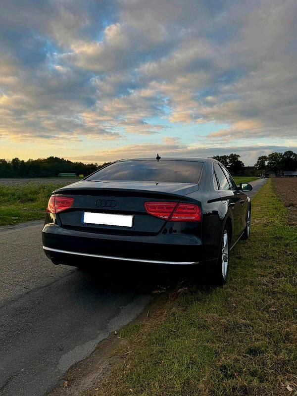 Gebraucht Audi A8 351 PS (258 kW) 2011 Schwarz Limousine