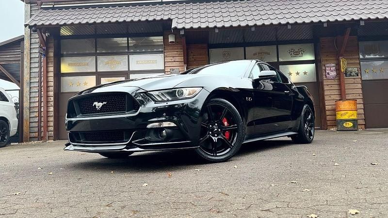 Gebraucht Ford V8 Premium 421 PS (309 kW) 2015 Schwarz