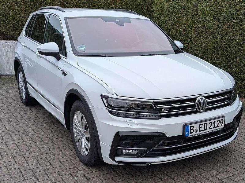 Weiß Gebraucht 2020 VW Tiguan R-line SUV | 25.900 € (Superpreis) - Bild 1/4