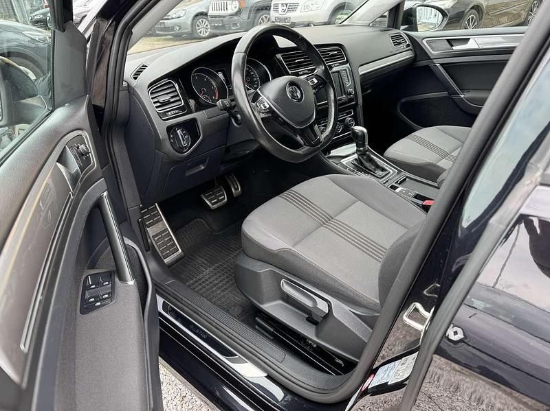 Gebraucht VW Golf VII Allstar 150 PS (110 kW) 2016 Vulkanschwarz Kombi