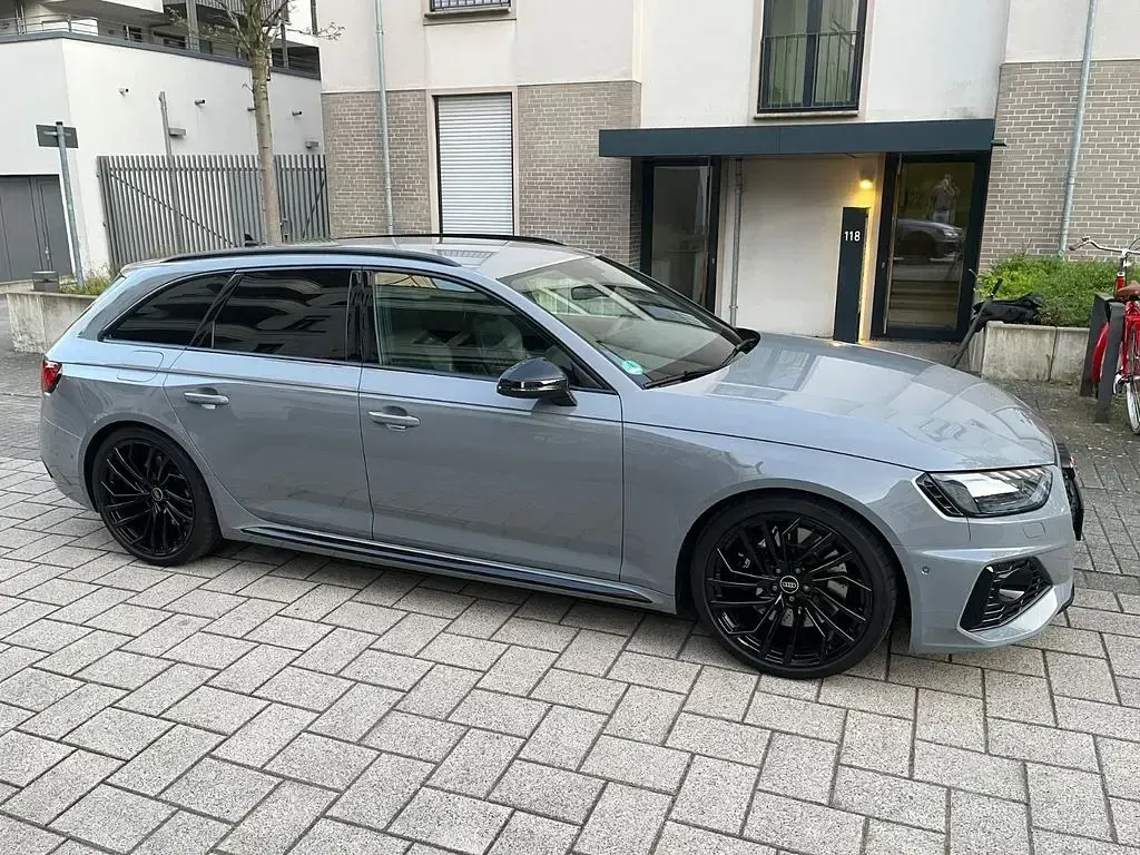Gebraucht Audi RS4 Sport 450 PS (330 kW) 2022 Grau Kombi