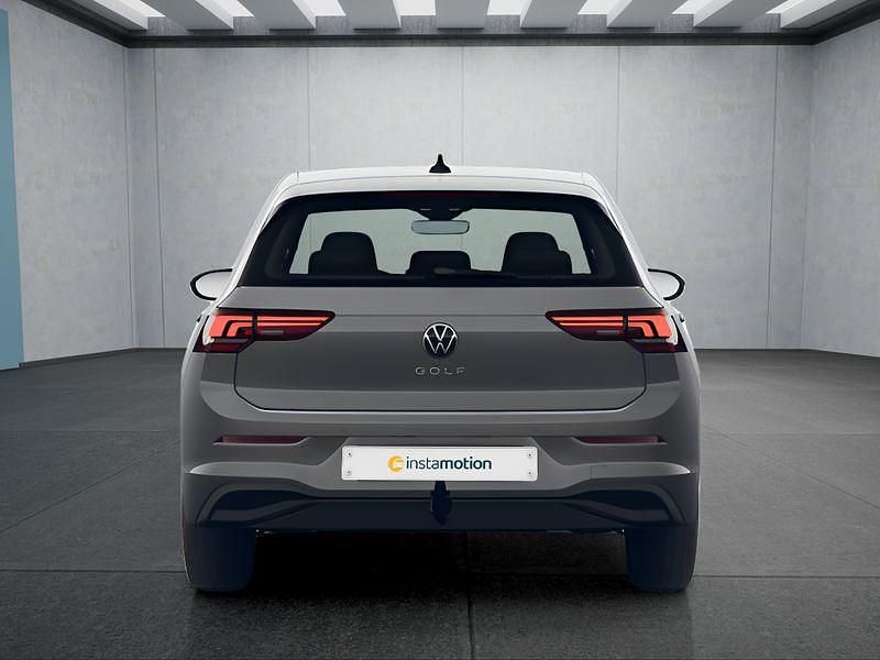 Używany VW Golf VIII 116 KM (85 kW) 2025 Szary Hatchback