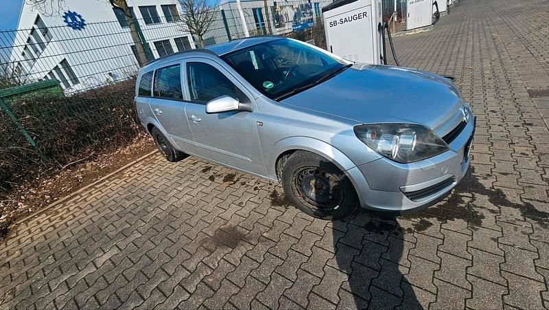 Gebraucht Opel Astra 104 PS (76 kW) 2005 Silber Kombi