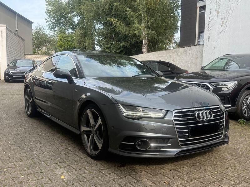 Grau Gebraucht 2015 Audi A7 Sportback S-Line Kleinwagen | 29.450 € (Fairer Preis) - Bild 1/4