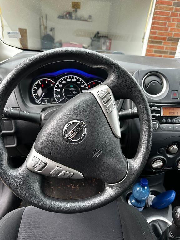 Gebraucht Nissan Note Acenta 90 PS (66 kW) 2014 Schwarz Kleinwagen