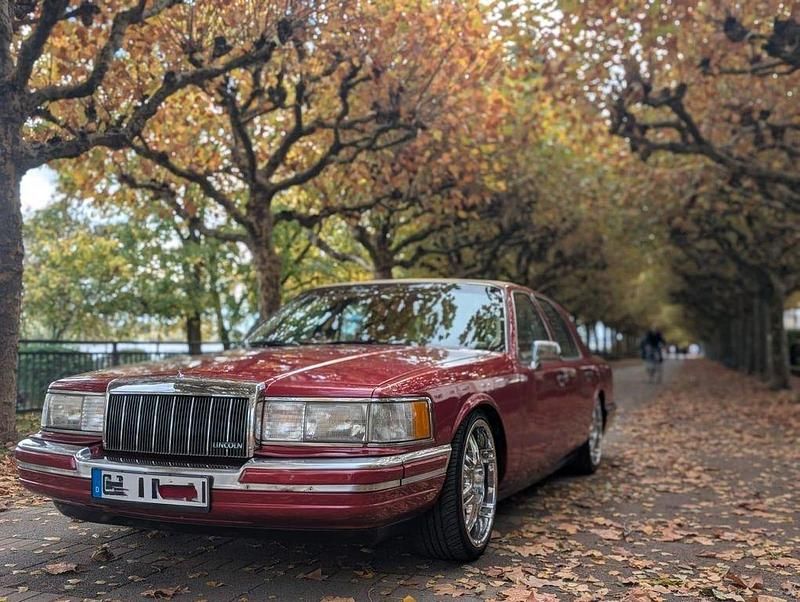 Gebraucht Lincoln Town Car 152 PS (111 kW) 1991 Rot Limousine
