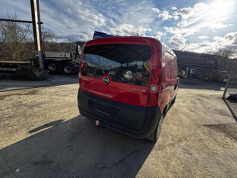 Gebraucht Opel Combo Selection 90 PS (66 kW) 2013 Rot Van / Kleinbus