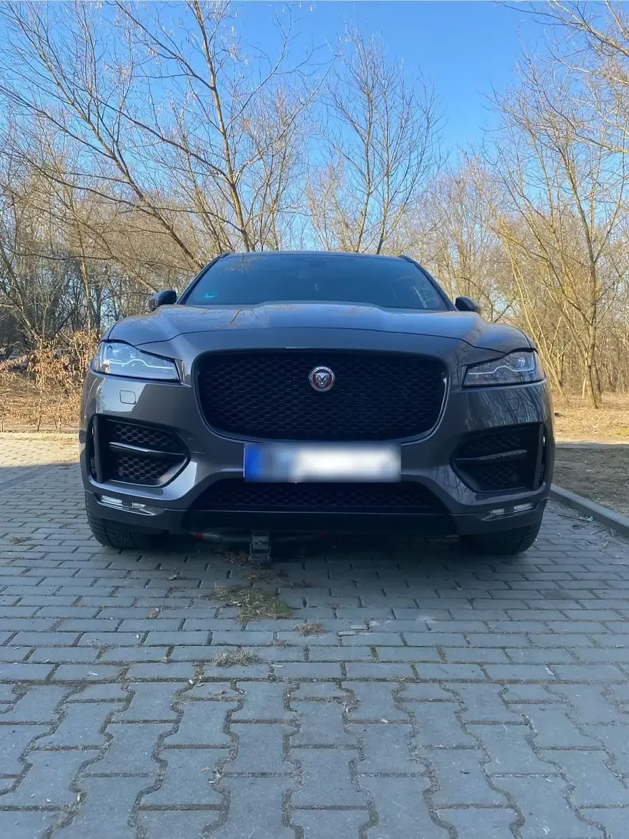 Gebraucht Jaguar F-Pace R-Sport 180 PS (132 kW) 2017 Grau SUV