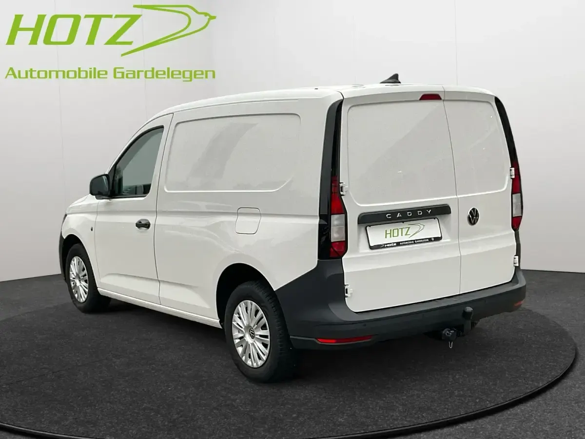 Second-hand VW Caddy Basis 75 CP (55 kW) 2023 Alb Monovolum