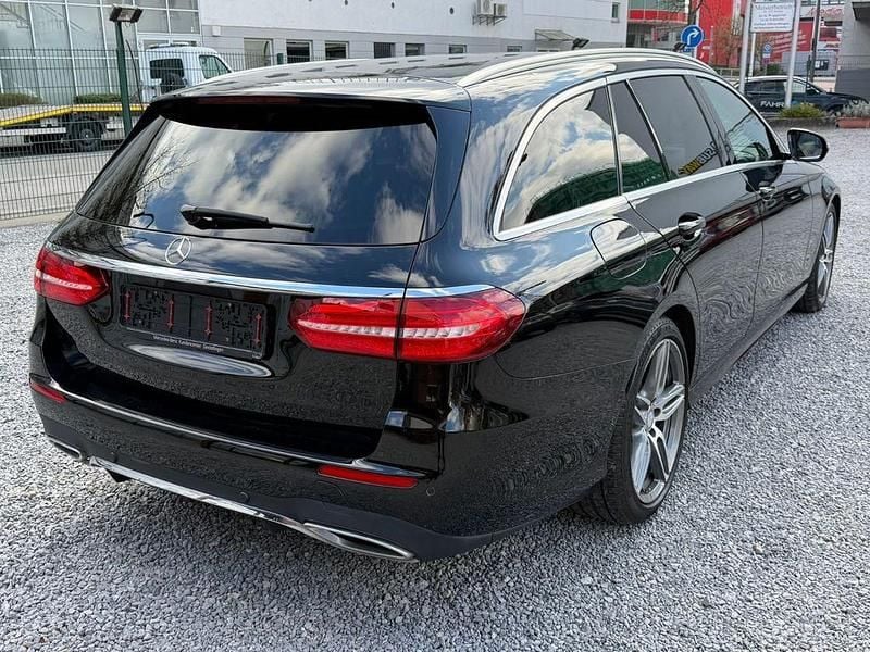 Gebraucht Mercedes E220 AMG line 194 PS (142 kW) 2016 Schwarz Kombi
