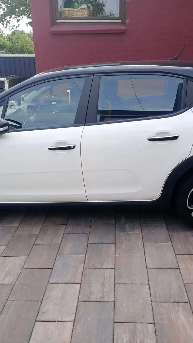 Gebraucht Citroën C3 Shine 81 PS (59 kW) 2020 Weiß Kleinwagen